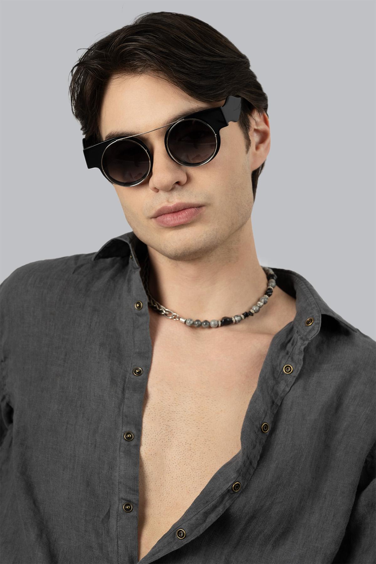 Setyros Black